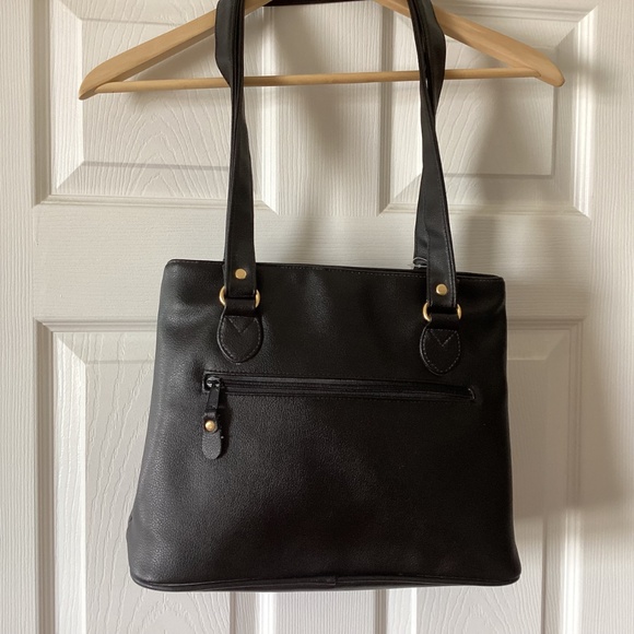 $36 Perry Ellis America Leather Shoulder Bag. Color: Black - New - Picture 2 of 9